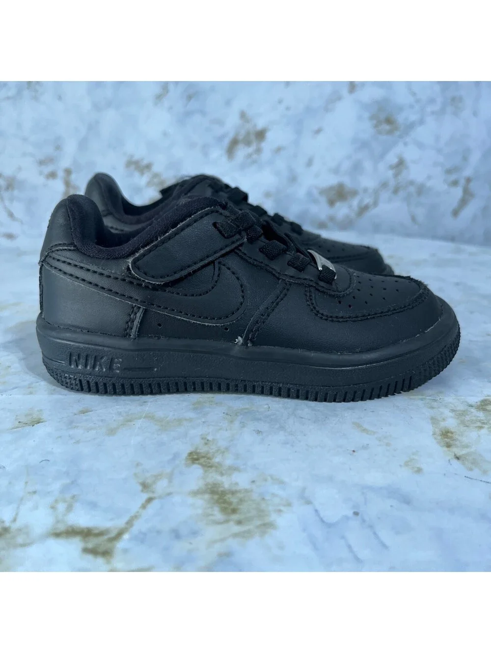 Nike Air Force 1 Toddler Youth Size 8C Shoes Black Easy On Low Top Sneakers